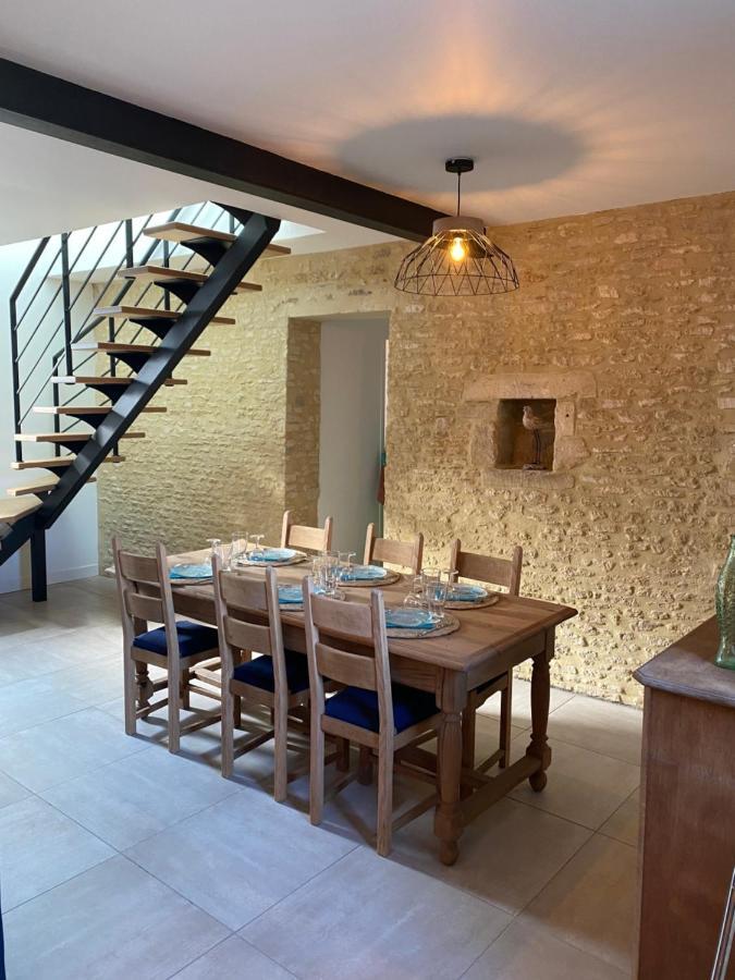 Charmante Maison Du XVIII En Pierre Renovee Colleville-Montgomery Eksteriør billede